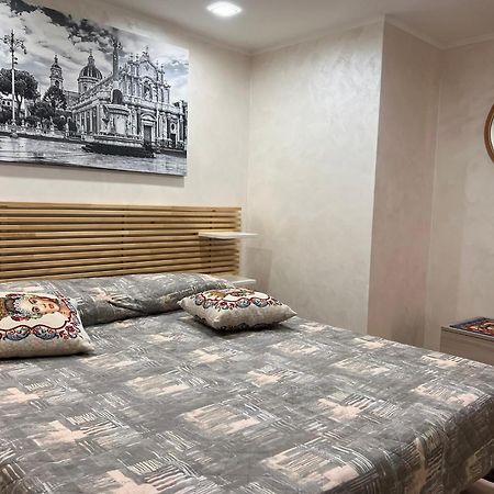 Lory House Apartment カターニア エクステリア 写真